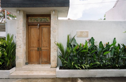 Legian City-Centre Villa | Stylish Central Hotel with Family-Friendly Amenities
