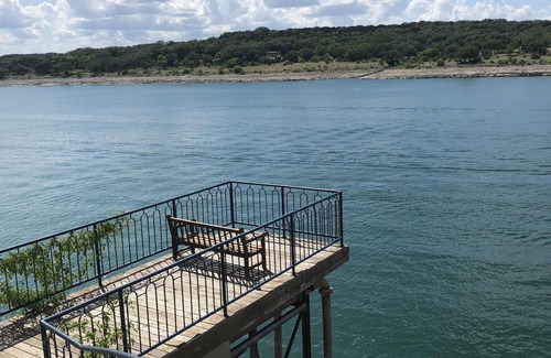 Highland Lake Estates Condo | Experience a Sunlit Retreat with Ocean Views & Spa Bliss