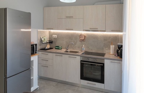 Rethymno Apartment | Experience a Tailor-Made Holiday with Oceanfront Views