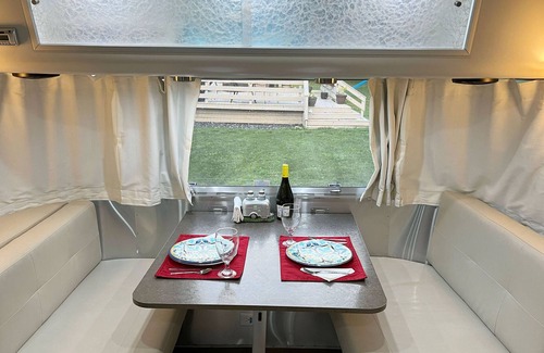 Bellbrook House | Enjoy a tranquil stay in our iconic, but thoroughly modern Airstream.