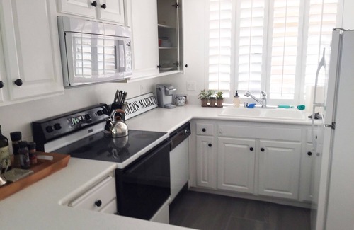 Rancho Mirage Condo | Discover a Desert Oasis with Pools, Golf & Spa Amenities