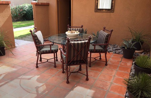 Rancho Mirage Condo | Discover a Desert Oasis with Pools, Golf & Spa Amenities