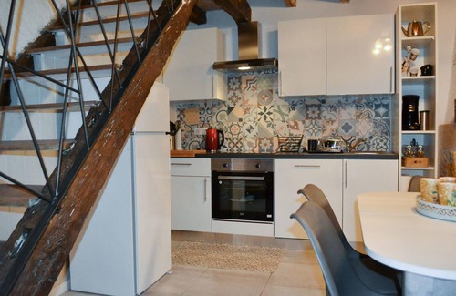 La Sauvetat-de-Saveres House | Unforgettable Getaway in a Cozy Vacation Home with Spa