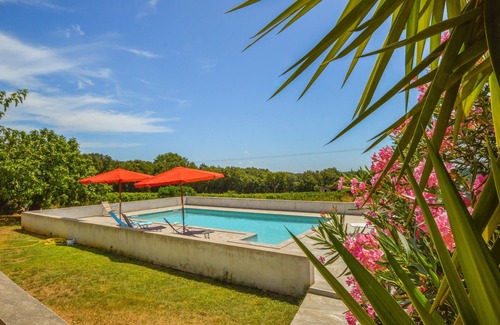 Giuncaggio House | Relaxing Getaway with Pool and Lake View for Families