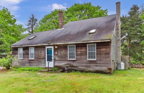 Brewster House | Discover Brewster's Family-Friendly Charm and Pet Amenities