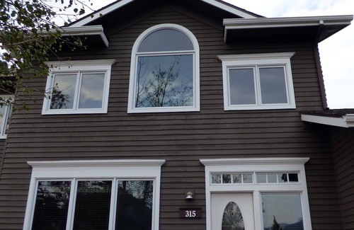 Stanley Hills Condo | Experience Vintage Décor and Mountain Views with Hot Tub