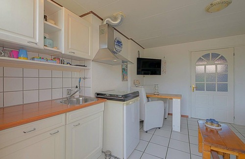 Callantsoog House | Cozy Zomerhuis Petite: Ideal Holiday Home for Two