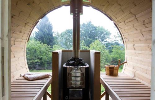 Jablonne v Podjestedi Apartment | Discover a Cozy Home with Views, Gardens, and Hot Tub