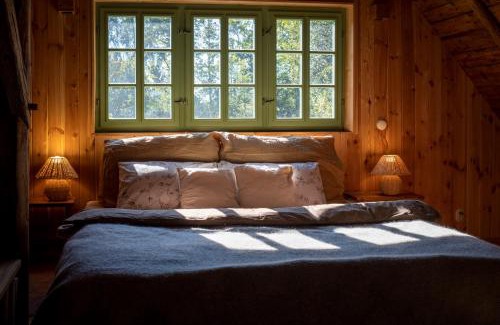 Jablonne v Podjestedi Apartment | Discover a Cozy Home with Views, Gardens, and Hot Tub