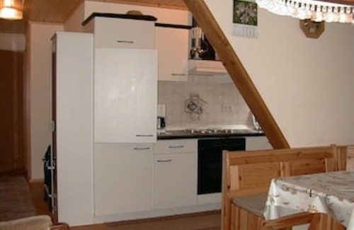 Schollach Apartment | Experience Relaxation at Bärenhof's Historic Bakery Retreat