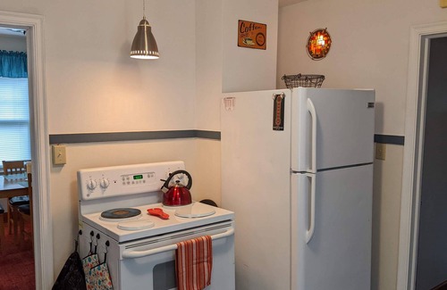 Ironwood House | Relax in a Cozy Home by the Iron Belle Trail with Sauna