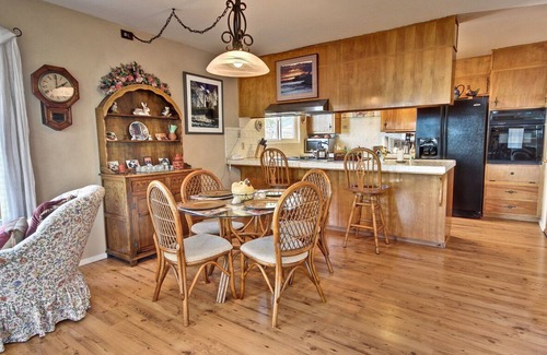 Happy Hill House | Oceanfront Retreat: 2 BR House with Breathtaking Views