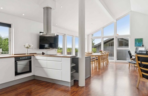 Holbaek House | Enjoy fjord views, peace and space
