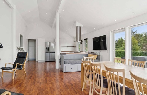 Holbaek House | Enjoy fjord views, peace and space
