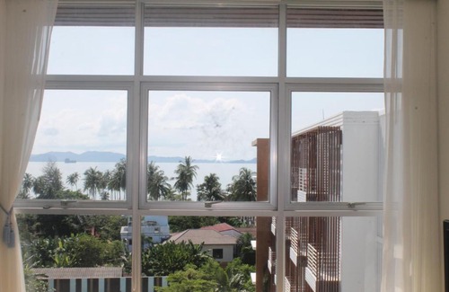 Nong Thale Apartment | Relax in Krabi: 4-Star Oceanfront Hotel with Pool