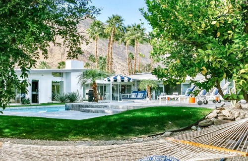 Vista Las Palmas House | Experience Ultimate Relaxation at Enjoy Life Hotel