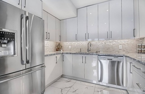 North York Apartment | Relax in a Suite at Our Serene Ravine Retreat