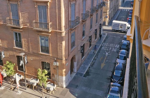 Ensanche Centro Apartment | Experience Malaga's Comfort with Spa and Breakfast Included