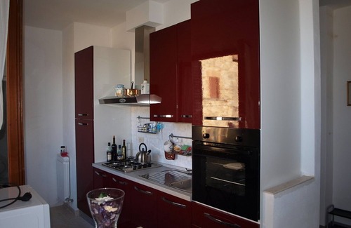 Monteguidi Apartment | Experience Tuscan Bliss: Pool, Restaurant & Family-Friendly