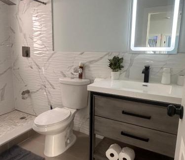 Jersey City Apartment | Explore Manhattan from Pet-Friendly Jersey City Hotel