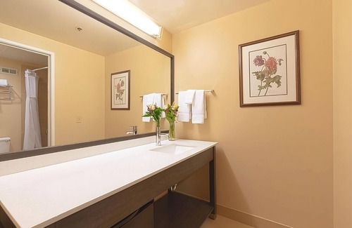 Wenatchee Hotel | Experience Breathtaking Views in Wenatchee Valley!