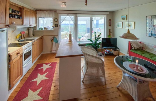Borgholm House | Relax in a Peaceful Countryside Holiday Home with Ocean Views