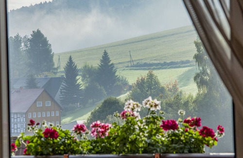 Jonsdorf Apartment | Enjoy peace, nature and a view - you can definitely do that with us.