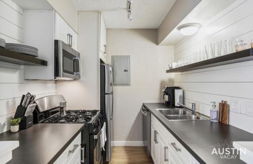 Brentwood Apartment | Experience Poolside Relaxation at N Lamar with Cabanas