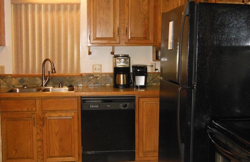 Garden Valley Condo | Discover Serenity in the Pines, Near Golf and Family Fun