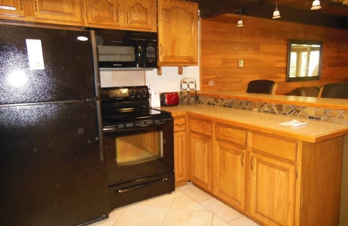 Garden Valley Condo | Discover Serenity in the Pines, Near Golf and Family Fun
