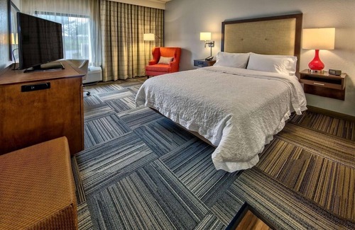 Southaven House | Enjoy Proximity to Memphis Airport & Local Attractions from Your Room