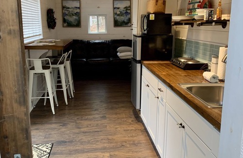 Clover Cabin | Serene Retreat on 2 Wooded Acres - Pet & Child Friendly