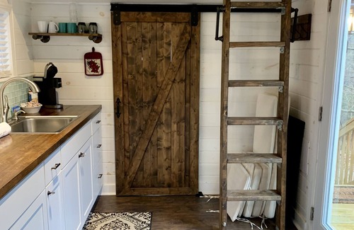 Clover Cabin | Serene Retreat on 2 Wooded Acres - Pet & Child Friendly
