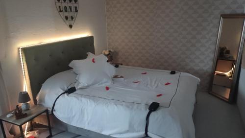 Le Tampon Hotel | Relax and Unwind at Our Hotel with Hot Tub Amenities