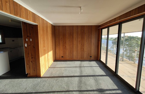 Seymour House | Enjoy river views upon Riverbed Rise