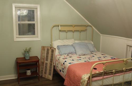 Dawn Other | Discover Tranquility at White Cottage Farm in Rural Missouri