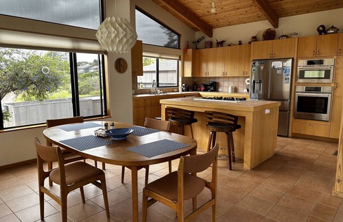 Sea Ranch House | Experience Fall Bliss at Ocean View Dog-Friendly Retreat