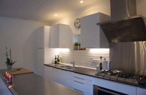 Anhee House | Family-Friendly Getaway at Enjoy Square near Maredsous