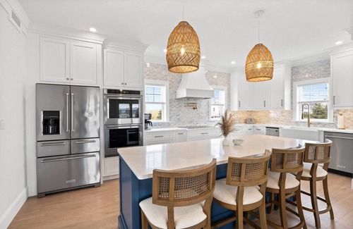 Sagamore Beach House | Family-Friendly Beach House with Ocean Views and Roof Deck