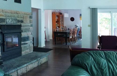 Rosseau Cottage | Enjoy summers on the dock at Sucker Lake Cottage!