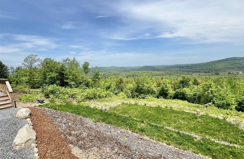 Sebago House | Experience Sunrise Over Sebago Lake with Family-Friendly Amenities