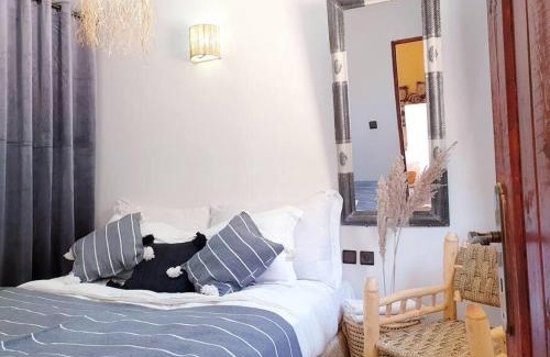 Sti Fadma Apartment | Relaxing Getaway at Romantic Sunset Guest House