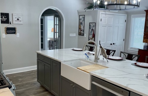 Westfield House | Experience the Ambiance of Poplar Cottage at Grand Park