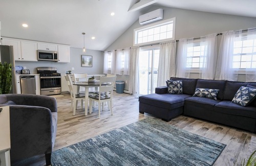 Seabrook House | Beachfront Bliss: Experience Daylight Waves and Twilight Views