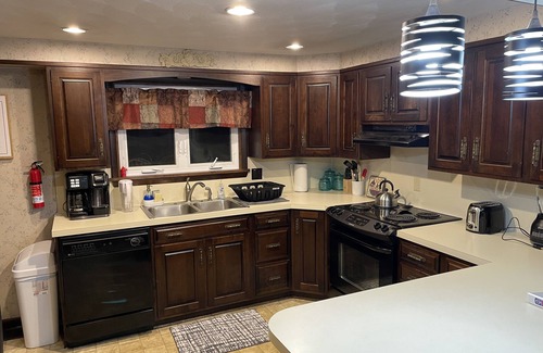 Huntingdon House | Experience Central Pennsylvania: Pet-Friendly Lake View Retreat
