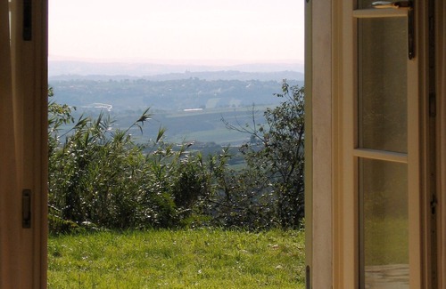 Fratte Rosa House | Experience a Welcoming Family Retreat with Ocean Views