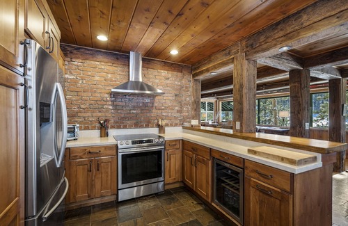 Olympic Valley House | Rivendell at Palisades Tahoe: Family Retreat with Spa & Dining