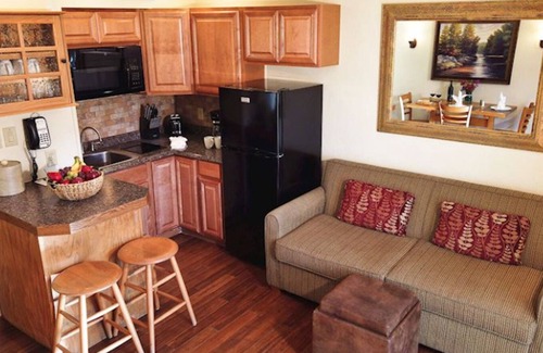 Avon Condo | Unwind in a Colorado Mountain Loft with Pool & Spa
