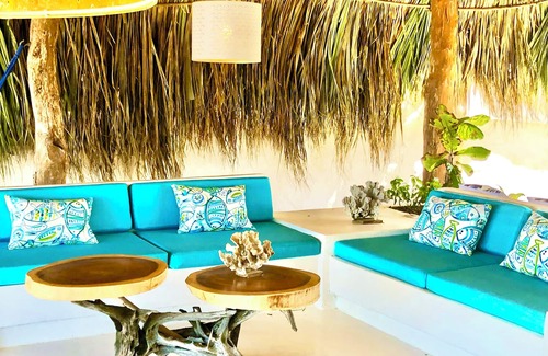 Costa Caribe Cabin | Relax by the Ocean at Our Full-Service Beach Retreat