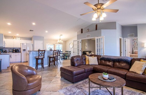 Diplomat House | Experience Salt Life with Heated Pool & Outdoor Lanai